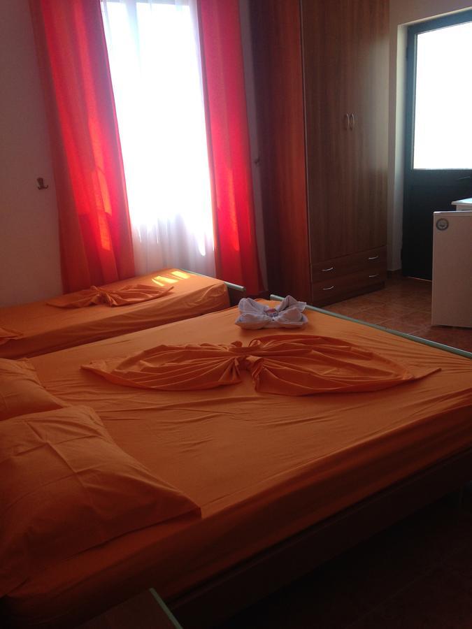 Hotel Bolonja Shëngjin Extérieur photo