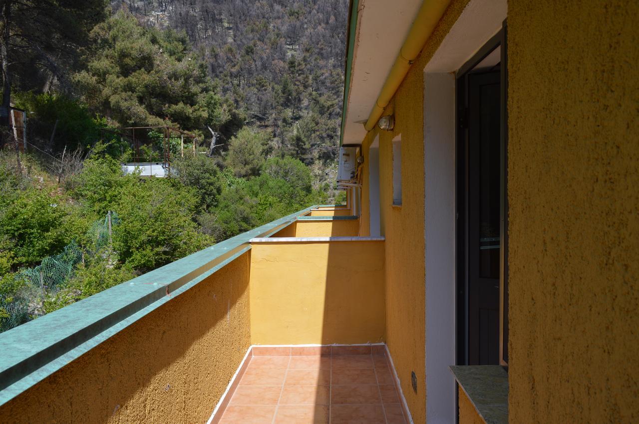 Hotel Bolonja Shëngjin Extérieur photo