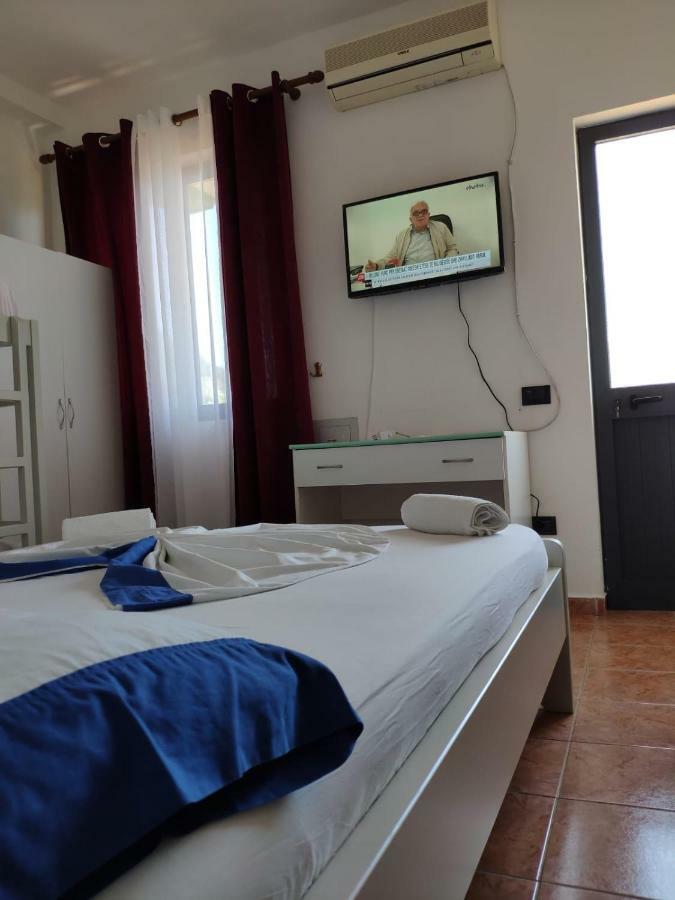 Hotel Bolonja Shëngjin Extérieur photo