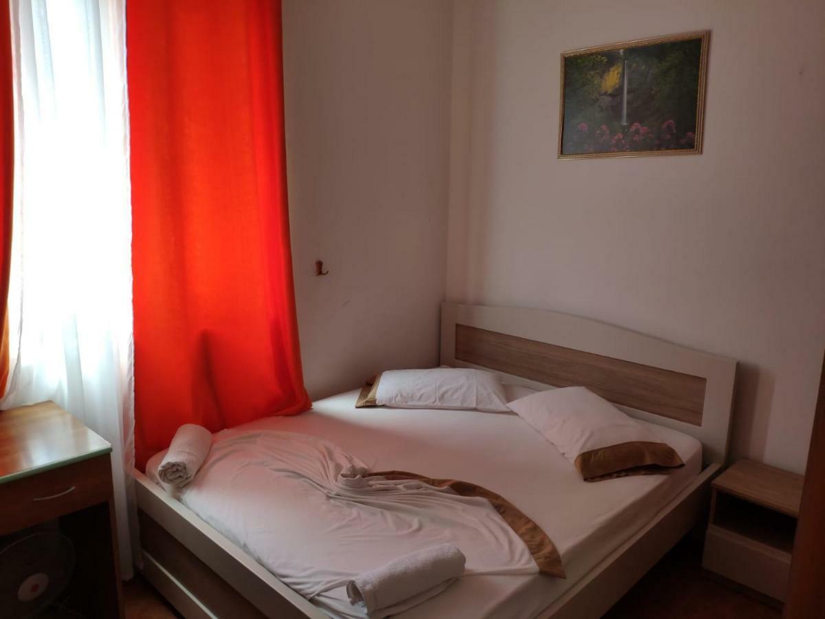 Hotel Bolonja Shëngjin Extérieur photo